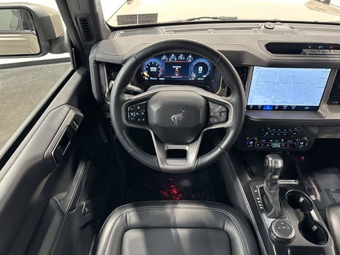Used 2025 Ford Bronco Outer Banks AWD/4WD image 20