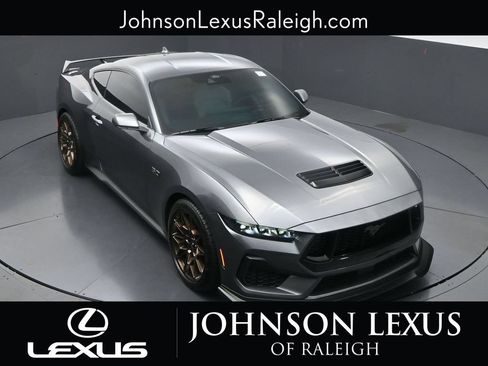 Used 2025 Ford Mustang GT Premium w/ GT Performance Package RWD image 21
