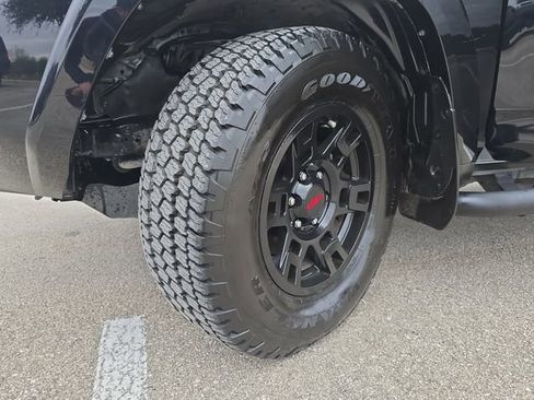 Certified 2022 Toyota 4Runner SR5 Premium image 32