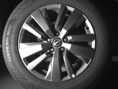 Used 2025 Nissan Pathfinder SV image 15