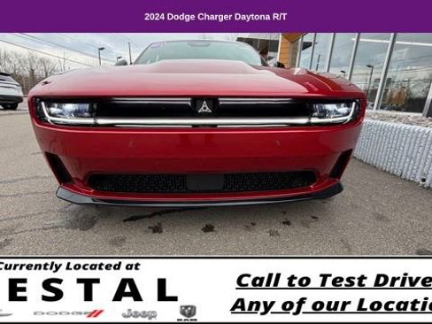 Used 2024 Dodge Charger Daytona R/T w/ Plus Group AWD/4WD image 7