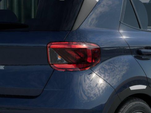 New 2026 Hyundai Venue SEL FWD image 10