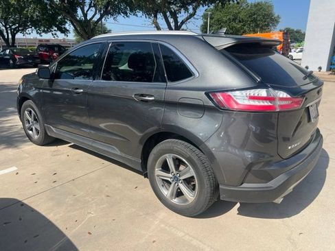 Used 2019 Ford Edge SEL w/ Equipment Group 201A FWD image 4