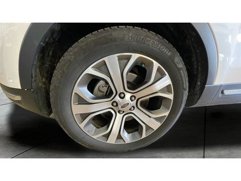 Used 2018 Ford Explorer Platinum AWD/4WD image 21