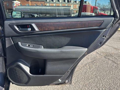 Used 2015 Subaru Outback 2.5i Limited w/ Popular Package #4 image 19