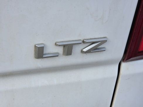 Used 2019 Chevrolet Silverado 1500 LTZ w/ LTZ Plus Package AWD/4WD image 7