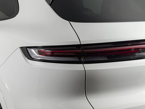 New 2026 Porsche Cayenne AWD/4WD image 16