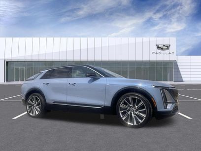 New 2027 Cadillac Lyriq Signature Luxury w/ LPO, Floor Liner Package