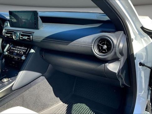 Used 2023 Lexus IS 500 image 25