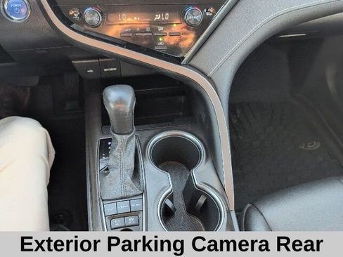 Used 2023 Toyota Camry SE image 6