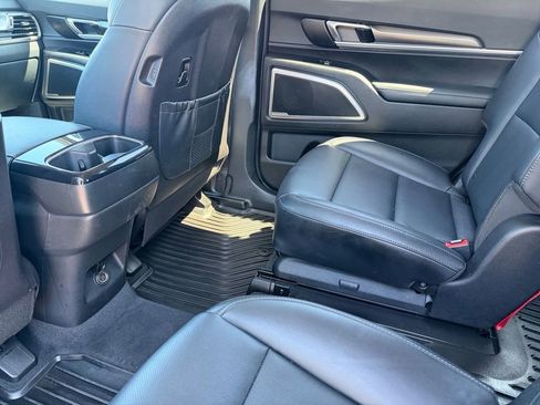 Used 2023 Kia Telluride S w/ S Sunroof Package image 14