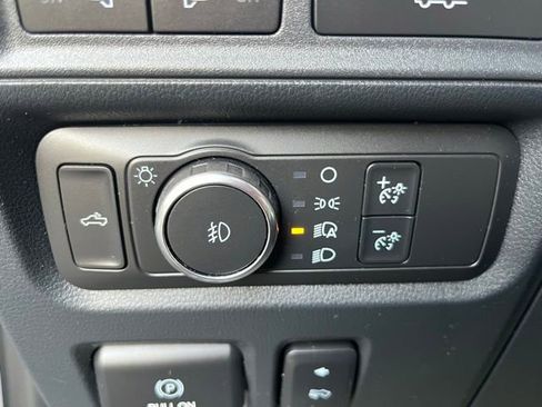 Used 2021 Ford F150 Platinum image 16