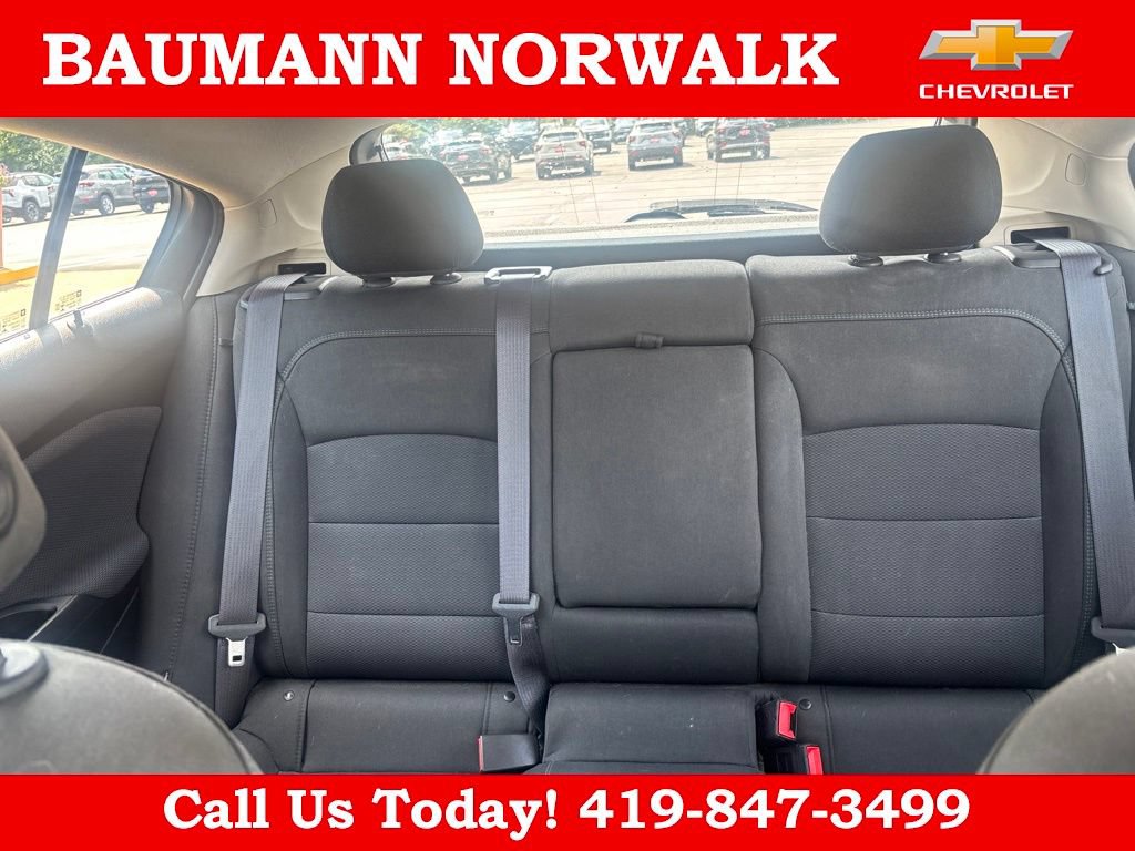 Used 2017 Chevrolet Cruze LT FWD image 36
