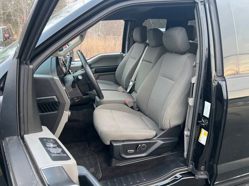 Used 2018 Ford F150 XLT w/ Equipment Group 302A Luxury image 19