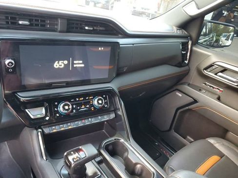 Used 2023 GMC Sierra 1500 AT4 w/ AT4 Premium Package image 27