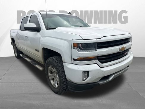 Used 2018 Chevrolet Silverado 1500 LT w/ Texas Edition image 3