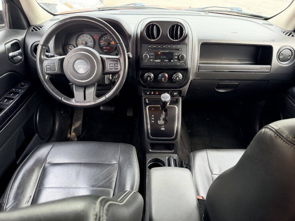 Used 2016 Jeep Patriot High Altitude AWD/4WD image 7
