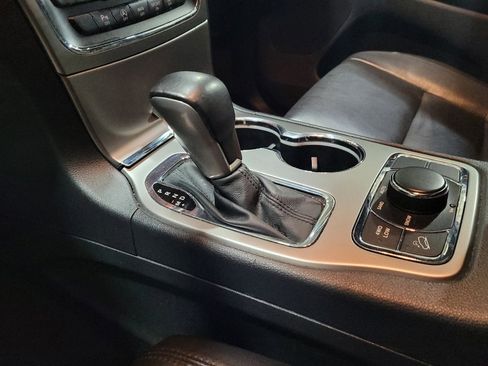 Used 2018 Jeep Grand Cherokee Limited AWD/4WD image 26