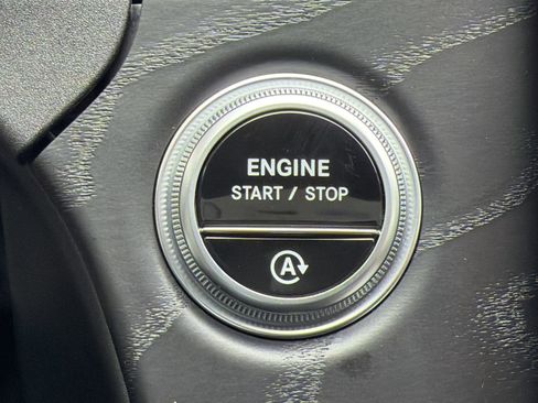 Used 2024 Mercedes-Benz E 350 4MATIC Sedan image 16