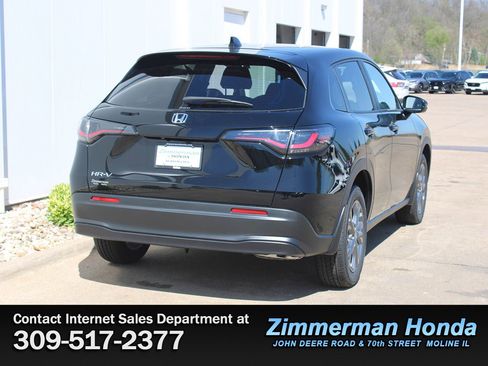 New 2026 Honda HR-V LX image 2