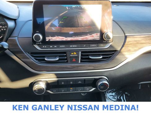 Used 2023 Nissan Altima 2.5 SV image 29