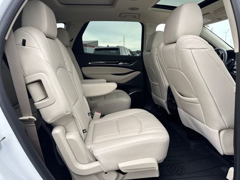 Used 2024 Buick Enclave Essence w/ Experience Buick Package image 15