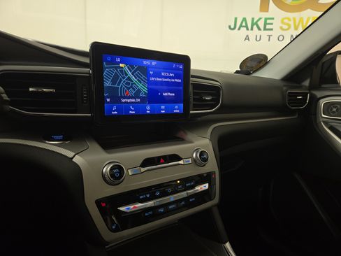 Used 2023 Ford Explorer XLT w/ Equipment Group 202A AWD/4WD image 24