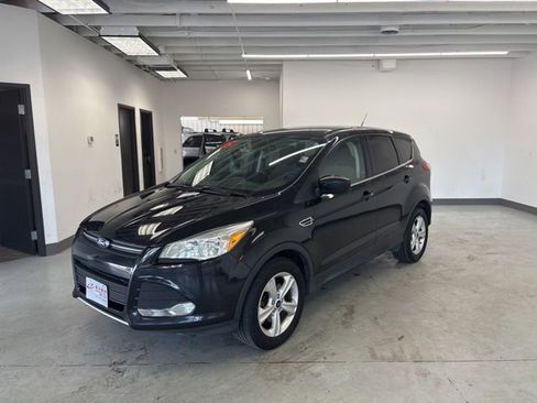 Used 2015 Ford Escape SE AWD/4WD image 4