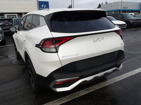 Used 2023 Kia Sportage LX AWD/4WD image 6