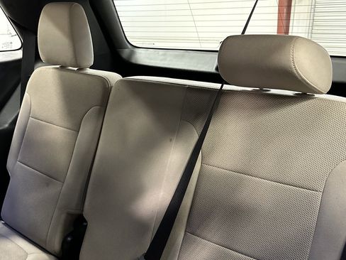 Used 2023 Chevrolet Traverse LS image 10