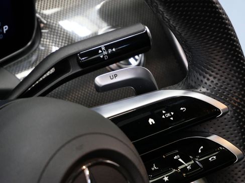 Used 2024 Mercedes-Benz C 63 AMG S image 27