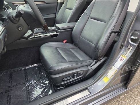 Used 2014 Lexus ES 350 w/ Luxury Package FWD image 8