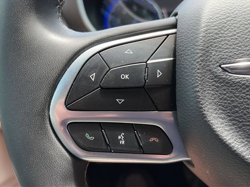 Used 2024 Chrysler Voyager LX FWD image 21