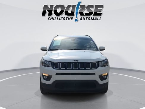 Used 2018 Jeep Compass Latitude w/ Popular Equipment Group AWD/4WD image 3