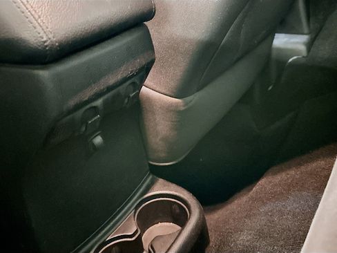 Used 2016 Jeep Wrangler Sport image 25