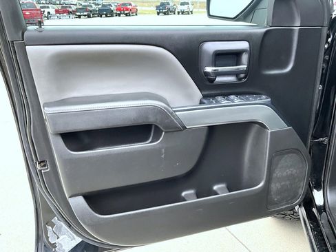 Used 2018 Chevrolet Silverado 1500 LT w/ Trailering Package image 9