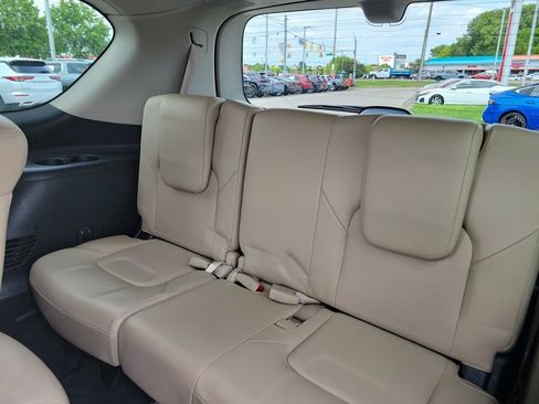 Used 2019 Nissan Armada Platinum w/ Captain's Chairs Package AWD/4WD image 17