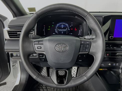 Certified 2026 Toyota Camry Hybrid w/ Convenience Package AWD/4WD image 12