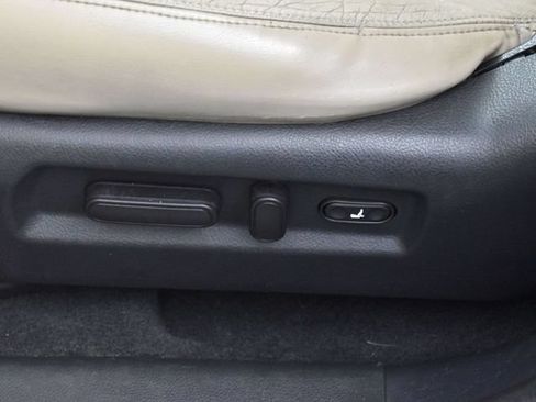 Used 2009 Hyundai Santa Fe Limited w/ Touring Pkg 15 W/Navigation AWD/4WD image 10