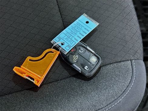 Used 2020 GMC Sierra 1500 Elevation image 35