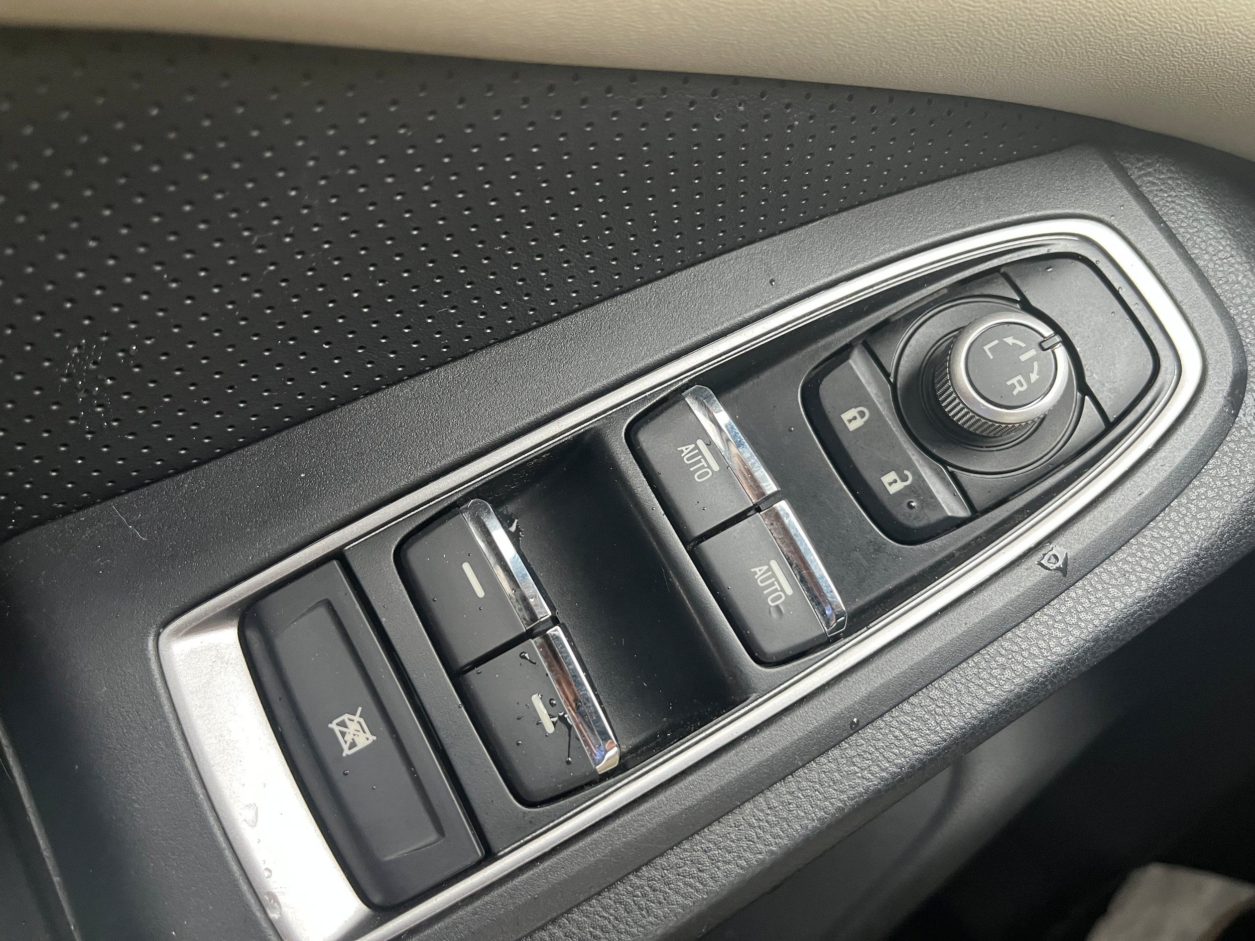 Used 2020 Subaru Ascent Limited AWD/4WD image 22
