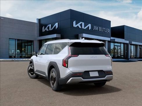 New 2026 Kia EV9 Wind AWD/4WD image 4
