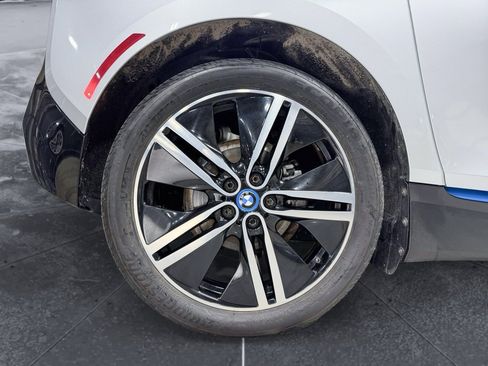 Used 2017 BMW i3 94 Ah w/Range Extender image 33