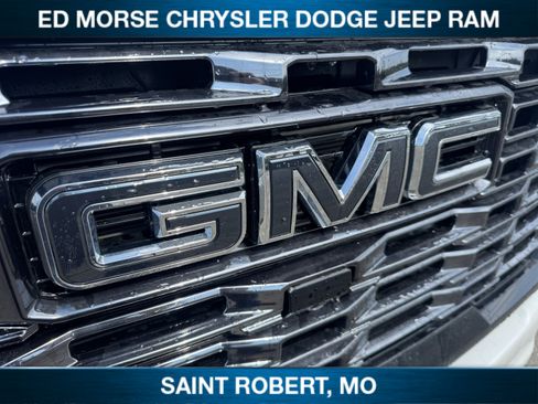 Used 2025 GMC Sierra 3500 Denali Ultimate AWD/4WD image 9