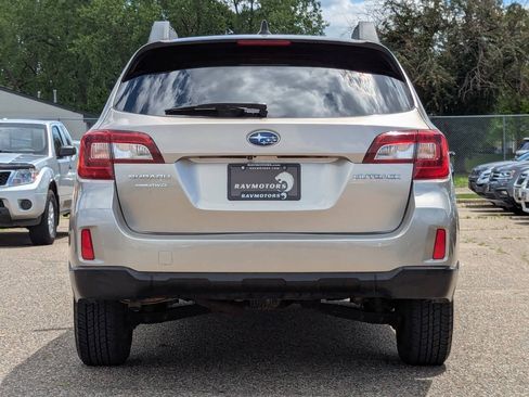 Used 2017 Subaru Outback 2.5i Premium AWD/4WD image 10