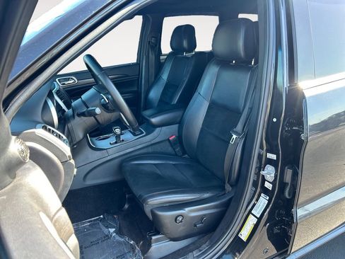 Used 2015 Jeep Grand Cherokee Altitude AWD/4WD image 17