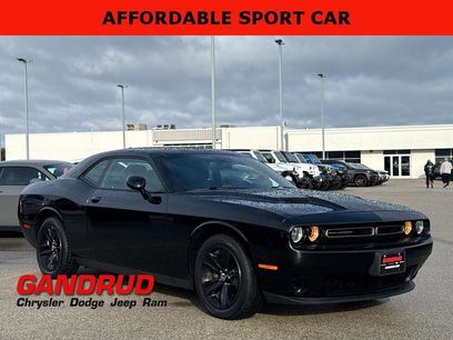 Used 2016 Dodge Challenger SXT