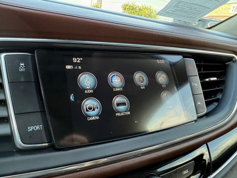 Used 2018 Buick Enclave Avenir w/ Avenir Technology Package image 34