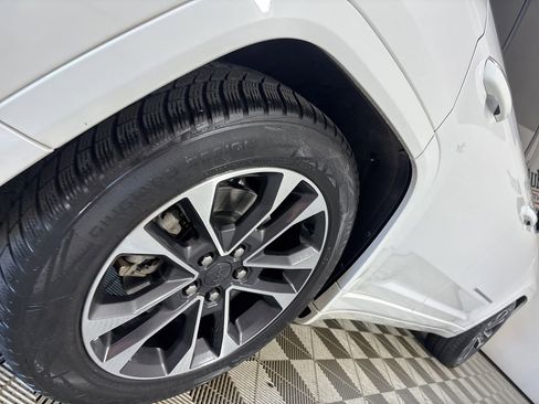 Used 2022 Jeep Grand Cherokee L Overland AWD/4WD image 35