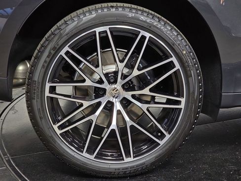 New 2026 Porsche Macan image 29